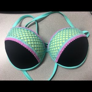 Brand new w/o tags bra sized bikini swim top 36DD